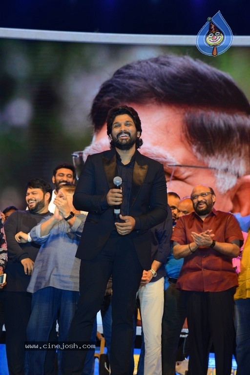 Ala Vaikunthapurramloo Success Celebrations 03 - 23 / 42 photos