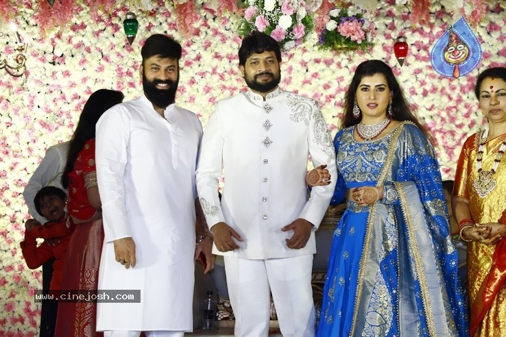 Archana Wedding Reception Photos - 14 / 31 photos