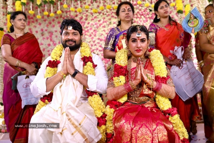 Archana Wedding Reception Photos - 16 / 31 photos