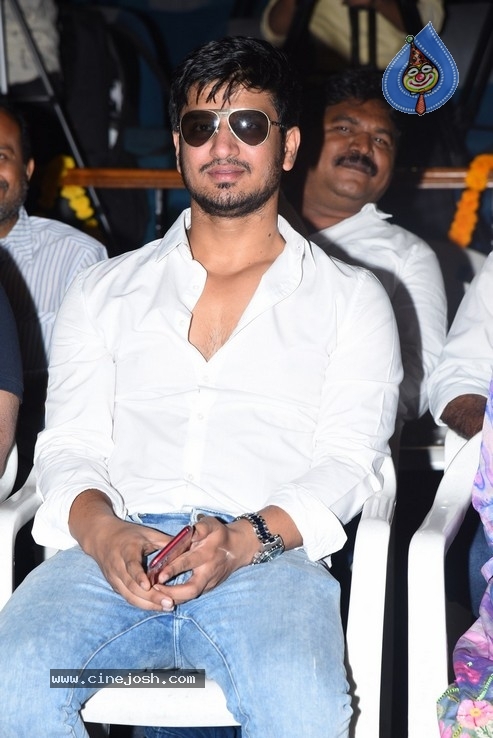 Arjun Suravaram  Success Meet - 37 / 40 photos