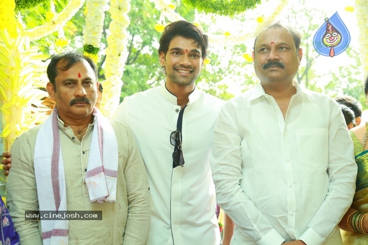 Bellamkonda  Sreenivas New Movie Opening  - 7 / 51 photos