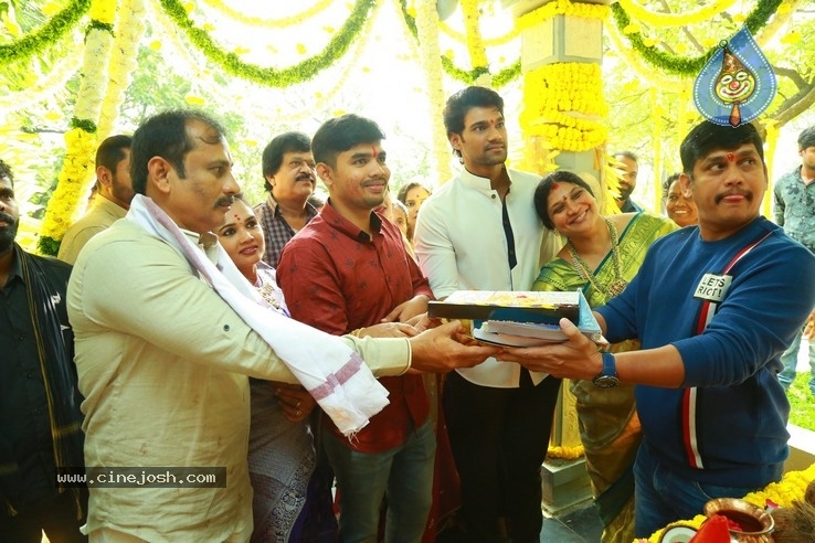 Bellamkonda  Sreenivas New Movie Opening  - 16 / 51 photos