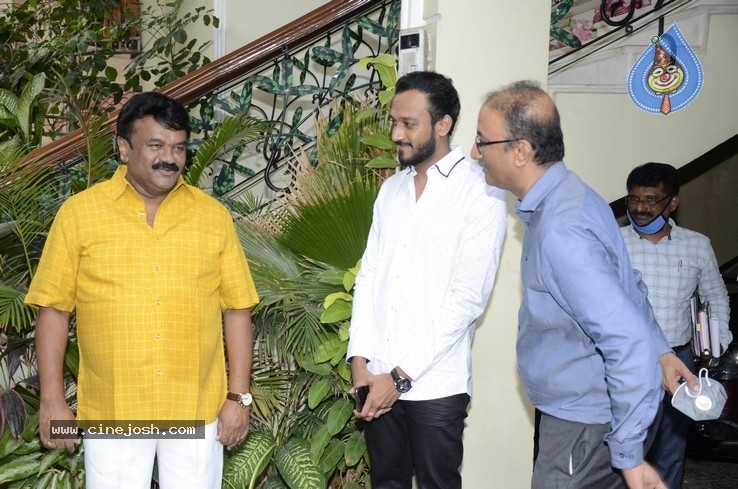 Bhanumathi and Ramakrishna Movie Press meet - 3 / 6 photos