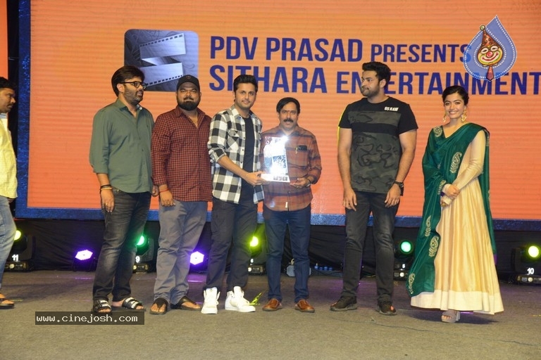 Bheeshma Thanks Meet at Vizag - 19 / 84 photos