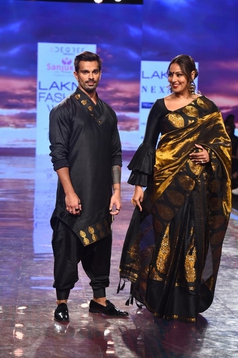 Celebs RampWalk At Lakme Fashion Week - 4 / 18 photos