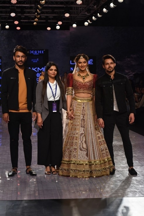 Celebs RampWalk At Lakme Fashion Week - 9 / 18 photos