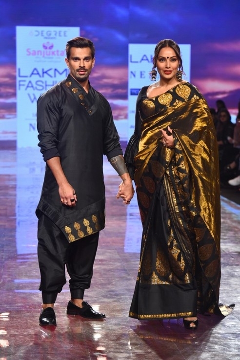 Celebs RampWalk At Lakme Fashion Week - 10 / 18 photos