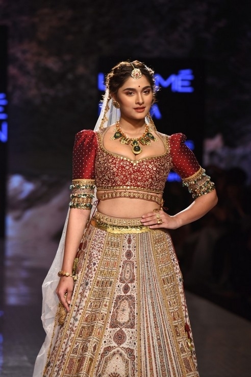 Celebs RampWalk At Lakme Fashion Week - 12 / 18 photos