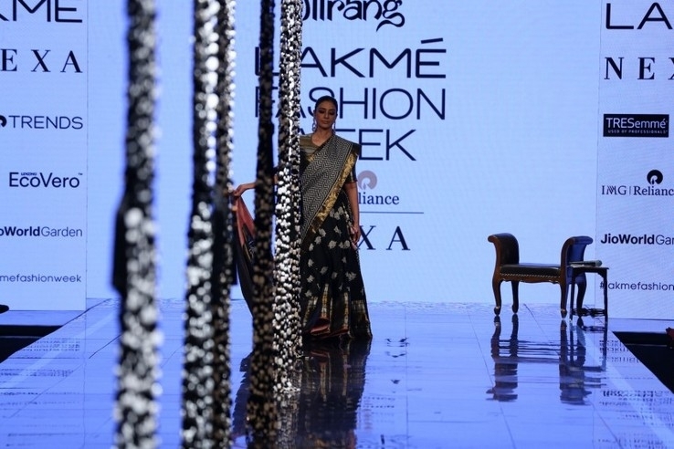 Celebs RampWalk At Lakme Fashion Week 2020 - 4 / 21 photos