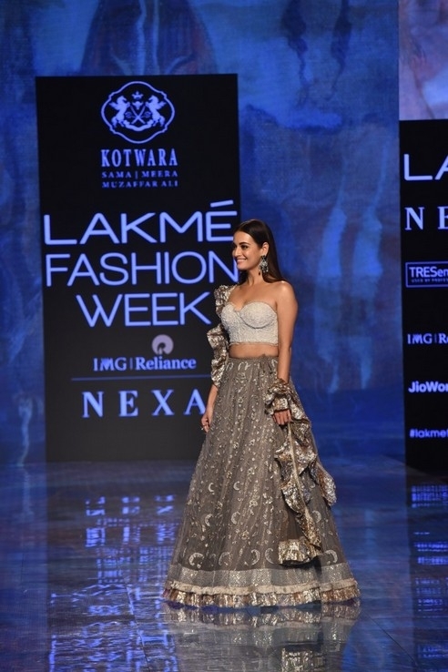 Celebs RampWalk At Lakme Fashion Week 2020 - 14 / 21 photos