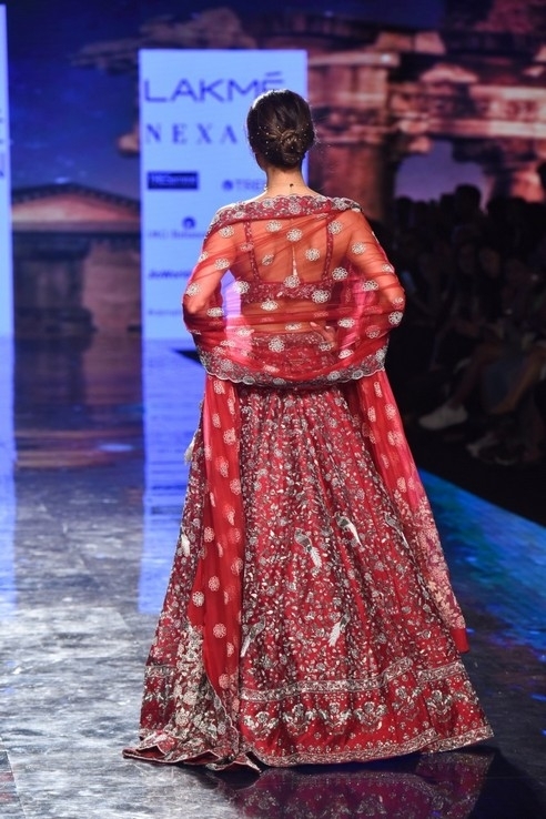 Celebs RampWalk At Lakme Fashion Week 2020 - 16 / 21 photos