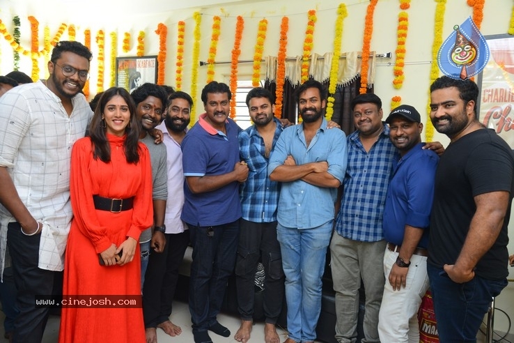 Color Photo Movie Opening - 31 / 37 photos