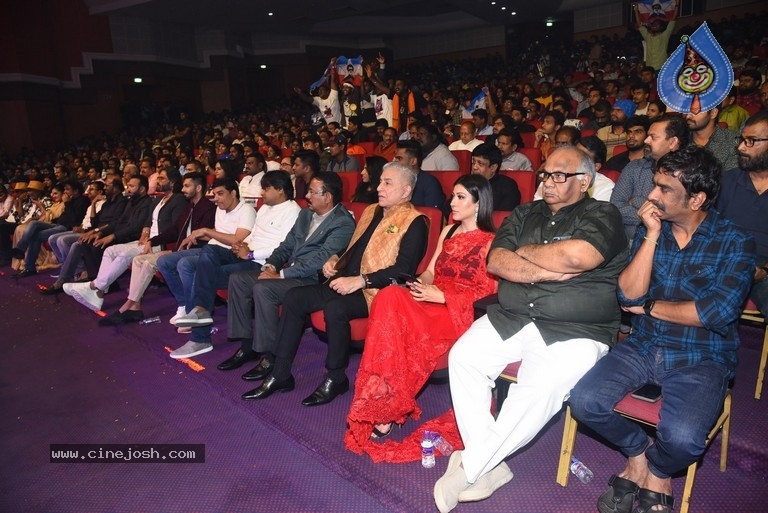 Darbar Movie Pre-Release Event set 03 - 8 / 42 photos