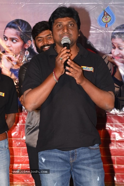 DubSmash Movie Press Meet - 13 / 16 photos