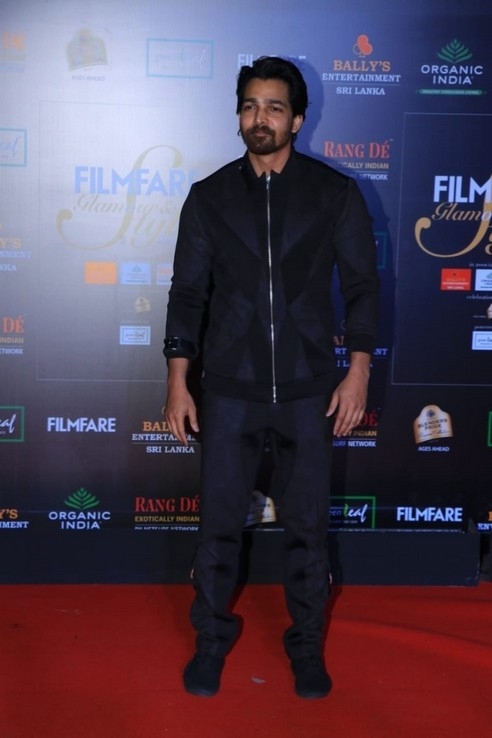 Filmfare Glamour and Style Awards 2019 - 14 / 63 photos