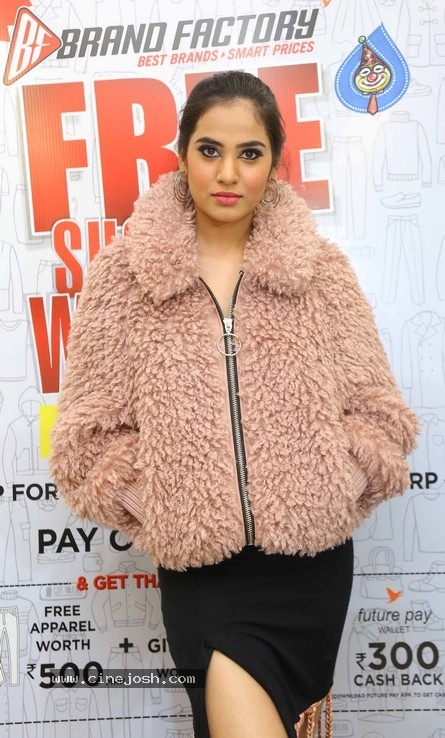 Hebah Patel Unveils Free Shopping Weekend Of Brand Factory - 29 / 42 photos