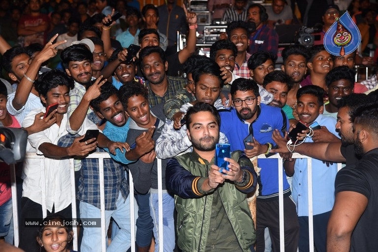 HIT Movie Grand Release Event at Vizag - 20 / 31 photos