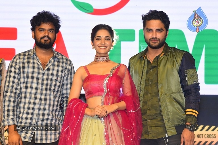 HIT Movie Grand Release Event at Vizag - 30 / 31 photos