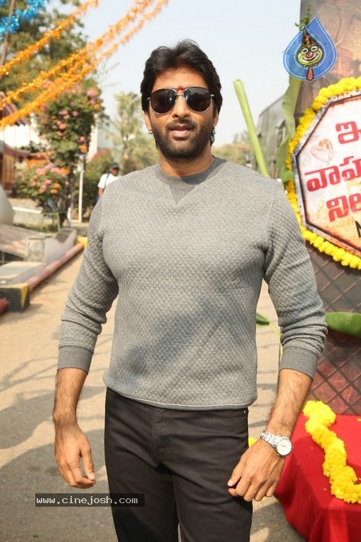 Ichata Vahanamulu Niluparadu Movie Opening - 9 / 40 photos