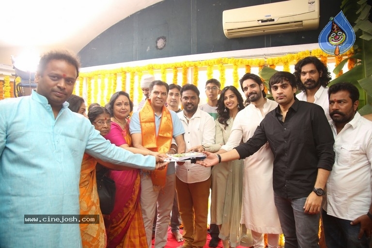Ichata Vahanamulu Niluparadu Movie Opening - 36 / 40 photos