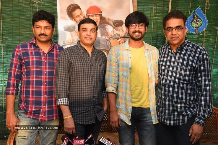 Iddari Lokam Okate  Press Meet - 8 / 13 photos