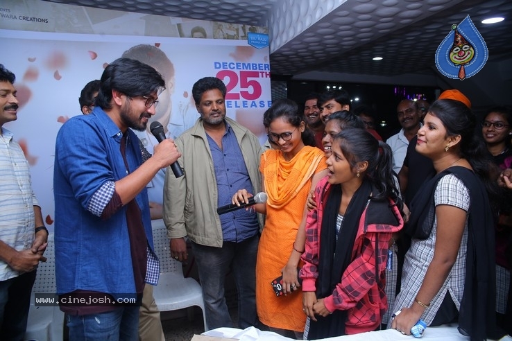 Iddari Lokam Okkate Premier - 41 / 84 photos