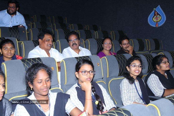 Iddari Lokam Okkate Premier - 67 / 84 photos