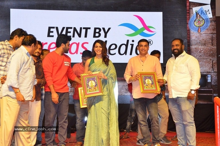 Jaanu Grand Release Event - 13 / 35 photos