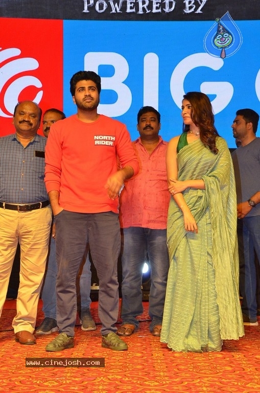 Jaanu Grand Release Event - 20 / 35 photos