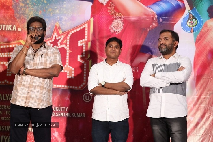 Jackpot Press Meet Photos - 19 / 20 photos