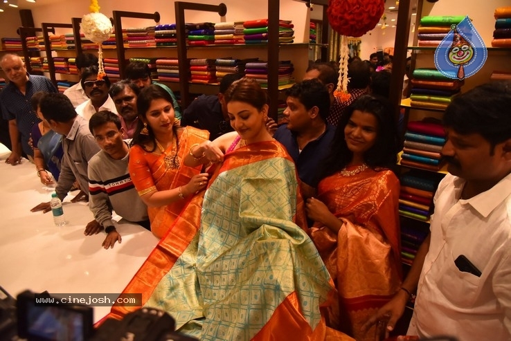 Kajal Launched Vidhatri Mall - 3 / 42 photos