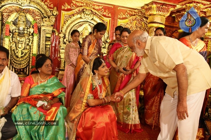 Kodi Ramakrishna Daughter Pravallika Wedding Photos - 6 / 37 photos
