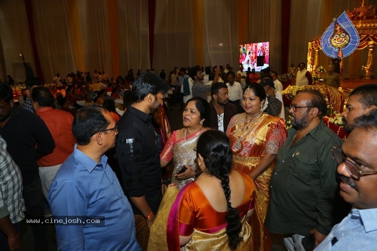 Kodi Ramakrishna Daughter Pravallika Wedding Photos - 7 / 37 photos