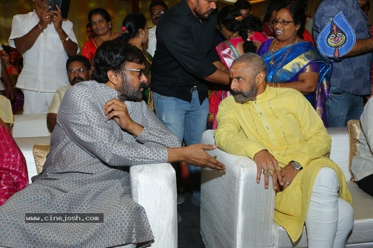 Kodi Ramakrishna Daughter Pravallika Wedding Photos - 29 / 37 photos