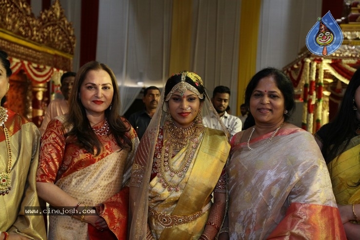 Kodi Ramakrishna Daughter Pravallika Wedding Photos - 34 / 37 photos