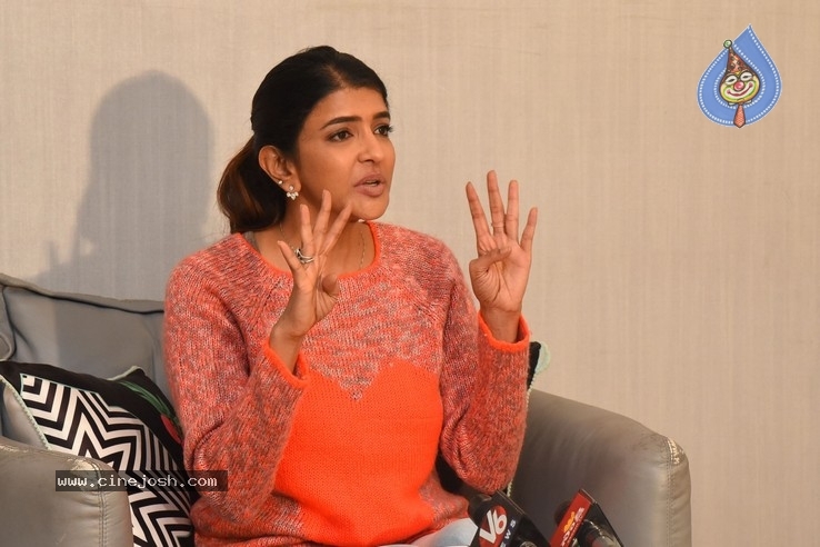 Lakshmi Manchu Press Meet - 3 / 20 photos