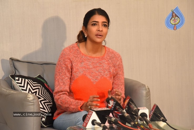 Lakshmi Manchu Press Meet - 4 / 20 photos