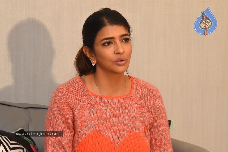 Lakshmi Manchu Press Meet - 8 / 20 photos