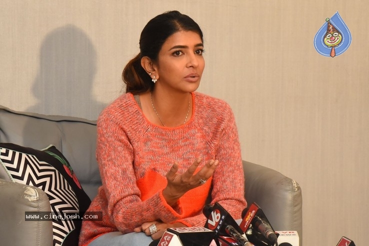 Lakshmi Manchu Press Meet - 12 / 20 photos