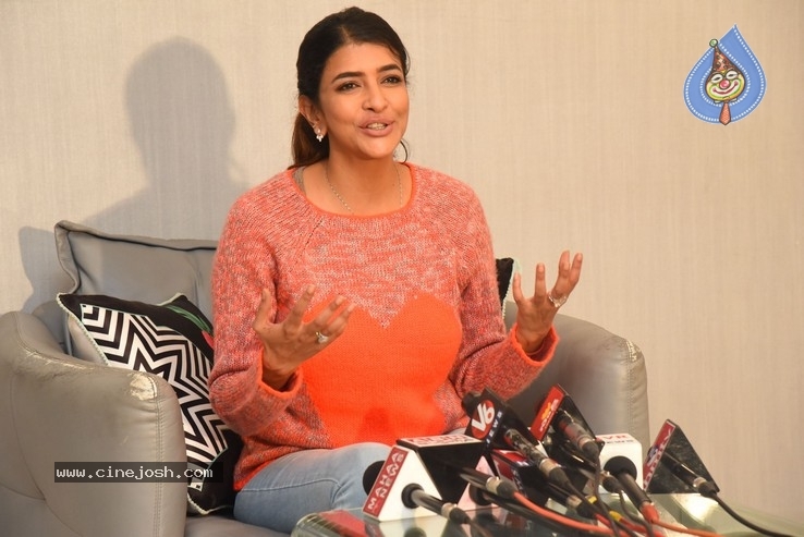 Lakshmi Manchu Press Meet - 13 / 20 photos