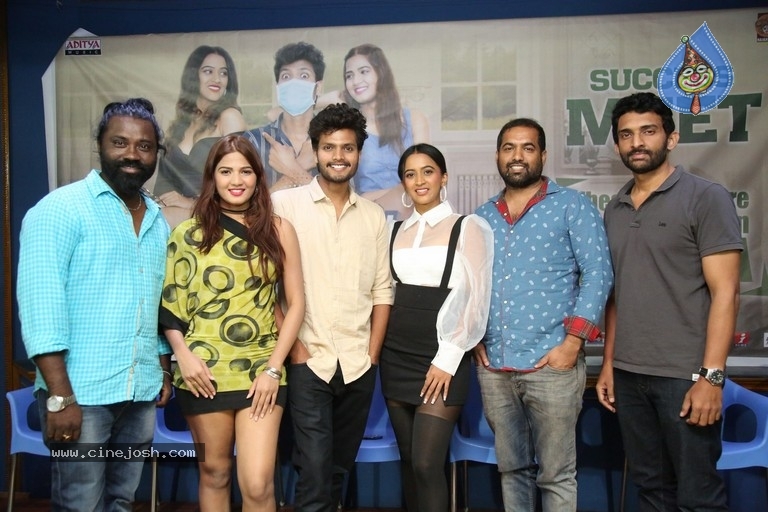 Life Anubhavinchu Raja Success Meet - 4 / 11 photos