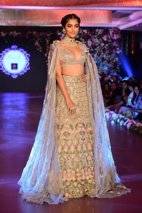 Manish Malhotra Wedding Collection Launch - 8 / 10 photos