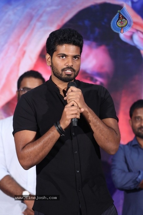 Mathu Vadalara Trailer Launch - 4 / 21 photos