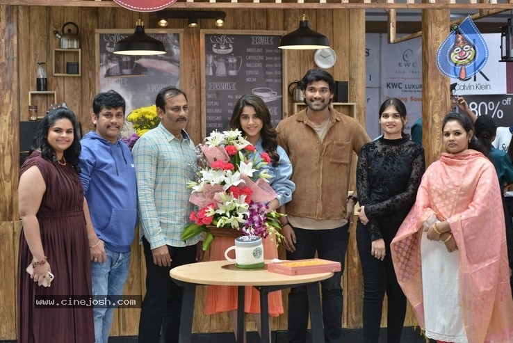 Nabha Natesh Birthday Celebrations on the Sets of BSS8 - 1 / 21 photos