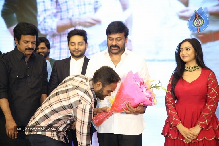 O Pitta Katha Movie Pre Release Event - 50 / 61 photos