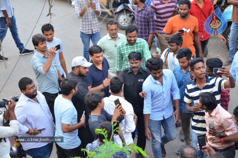 Power Star Pawan Kalyan Fans Hungama at Dil Raju office - 8 / 34 photos