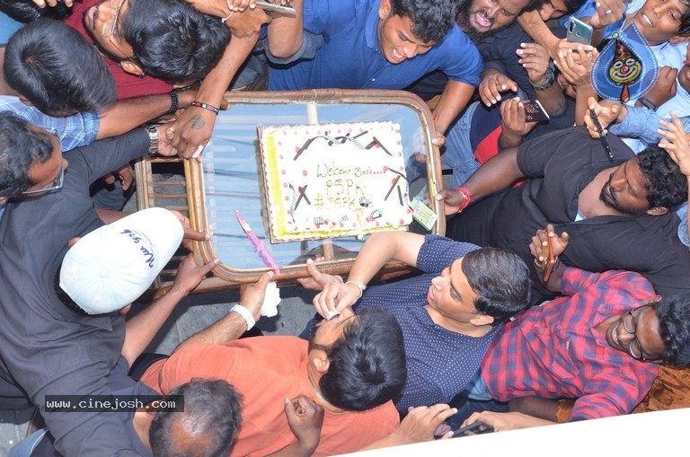 Power Star Pawan Kalyan Fans Hungama at Dil Raju office - 21 / 34 photos