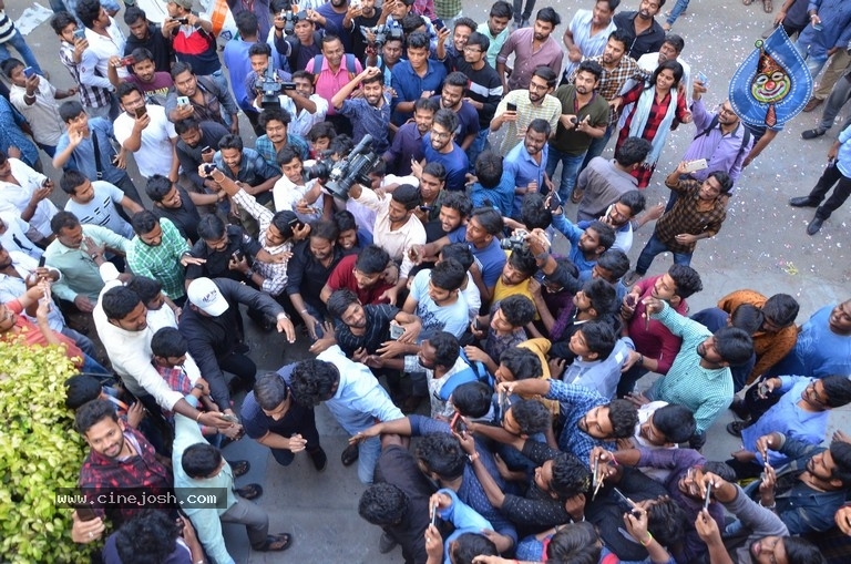 Power Star Pawan Kalyan Fans Hungama at Dil Raju office - 22 / 34 photos