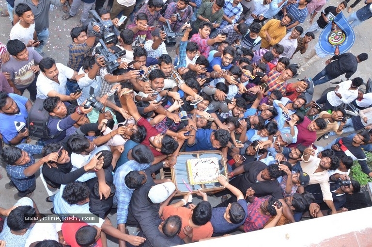 Power Star Pawan Kalyan Fans Hungama at Dil Raju office - 29 / 34 photos