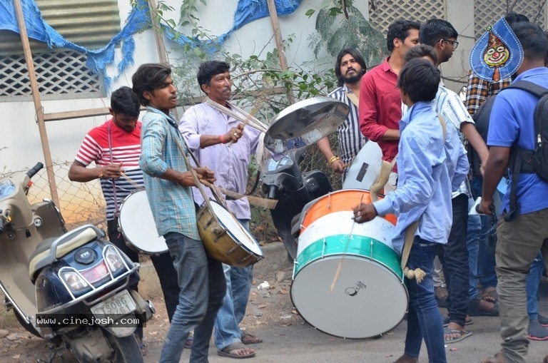 Power Star Pawan Kalyan Fans Hungama at Dil Raju office - 31 / 34 photos
